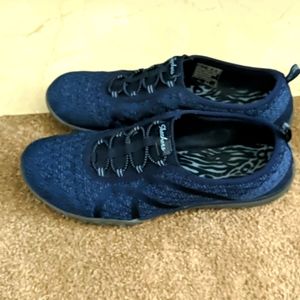 Sketchers navy blue foam 10m